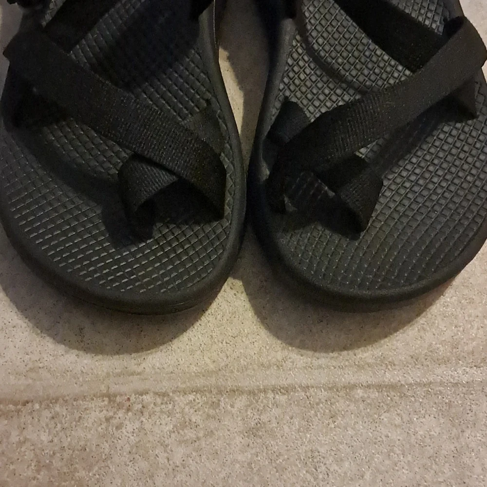 Chaco Z/Cloud 2 Sandals Black with Adjustable Strap Size 7
